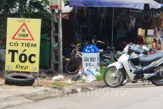 Biển quảng cáo nhái  biển báo giao thông